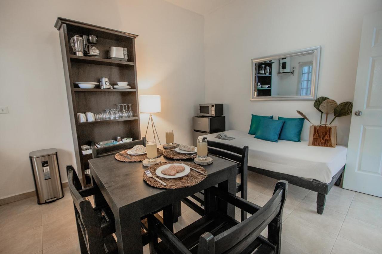 Nasim Condo Hotel Con Acceso Beach Club Gratis, Metros 5Th Avenida Плайя-дель-Кармен Екстер'єр фото